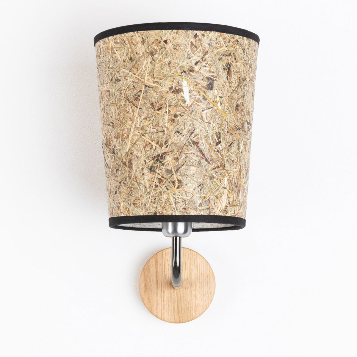 Wandleuchte Heu und Holz-Metall konisch 20 cm DM – Handarbeit aus Österreich