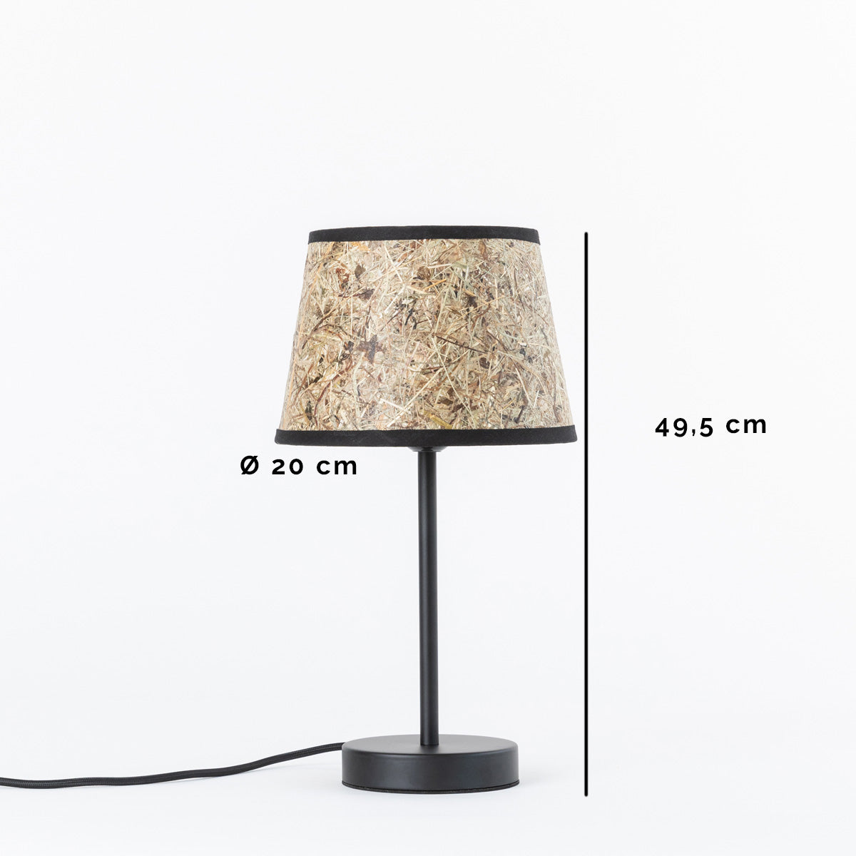 Tischleuchte Heu und Lampenfuß aus schwarzem Metall zylindrisch 24 cm DM – Handarbeit aus Österreich