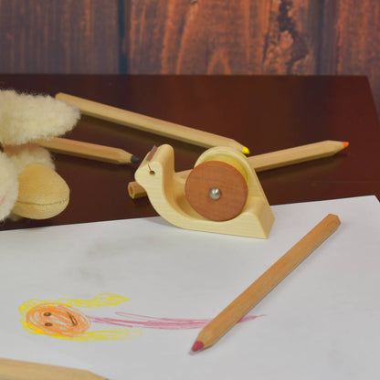 Klebefilmabroller aus Ahorn und Birne - 'Tape it' Schnecke