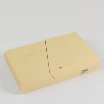 Visitenkartenetui aus edlem Holz - 'Card Case' ahorn lackiert