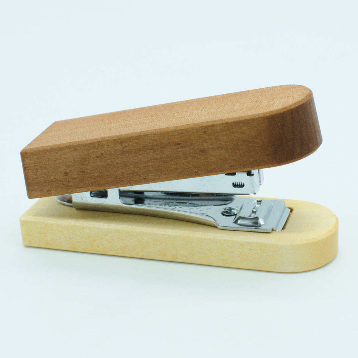 Hefter aus Holz in verschiedenen Variationen - 'Stapler' kirsche hefter