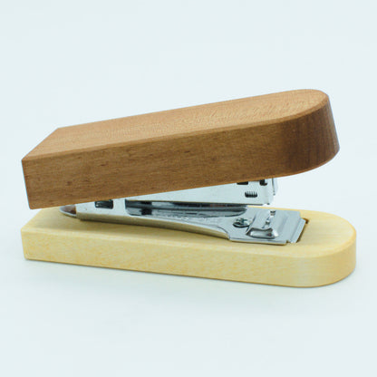 Hefter aus Holz in verschiedenen Variationen - 'Stapler' kirsche hefter