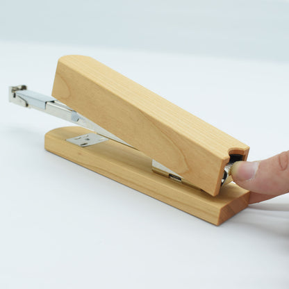 Hefter aus Holz in verschiedenen Variationen - 'Stapler' kirsche hefter