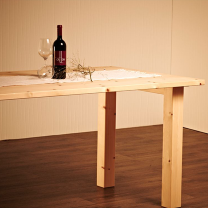 Massiver Holztisch 'Tablein' - im Landhaus-Stil  Astfichte mit Wasserlack behandelt 160x90x75