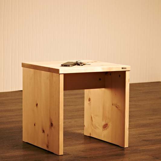Hocker aus Massivholz  - 'Homerest' Kernbuche mit Wasserlack behandelt