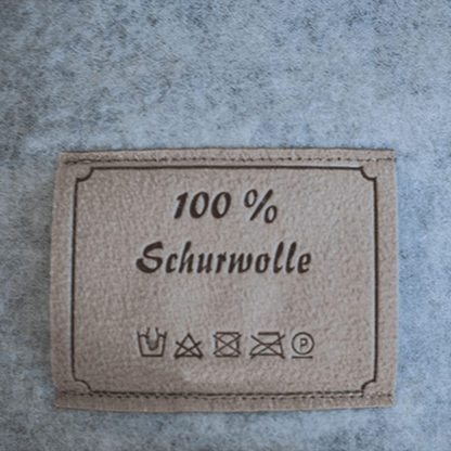 Schafschurwoll-Decke ''Maxi Flauscherl'' 150 x 220 cm, Tiroler Qualitätsdecke grau-weiss'