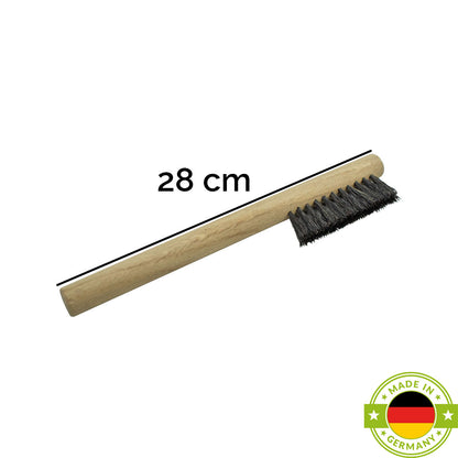Feger 'Felix' aus Eiche mit schwarzen Naturborsten | Länge 28 cm