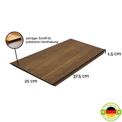 Schneide- und Jausenbrett 'Slope'  | dunkel geräuchert und natur geölt | L37,5 x B21 x H1,5 cm | abgeschrägte Seitenkanten
