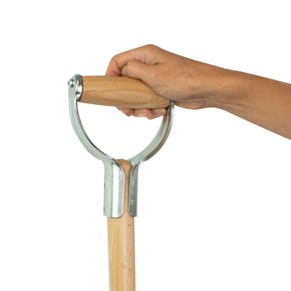 D-Griff aus Eisen und Holz |  für Stiele mit DM 3 bis 4 cm