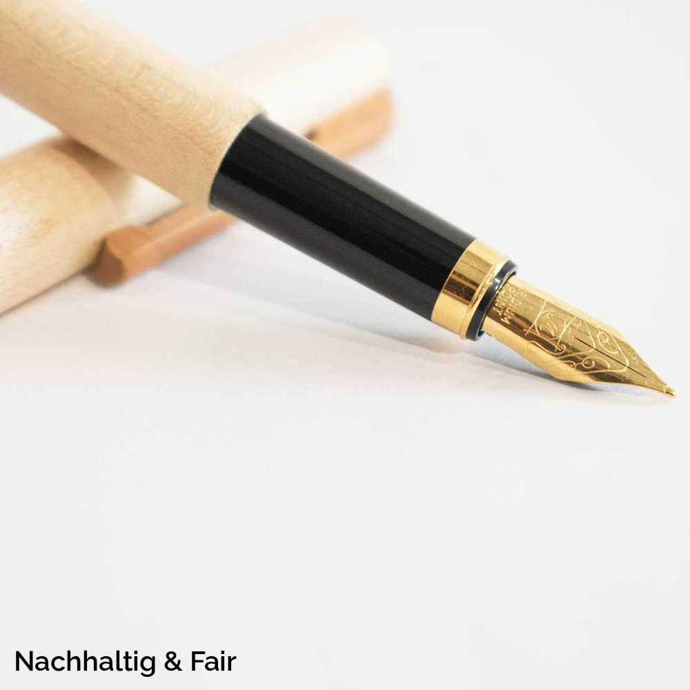 Füller mit Tintenkonverter aus lackiertem Ahornholz Federstärke M