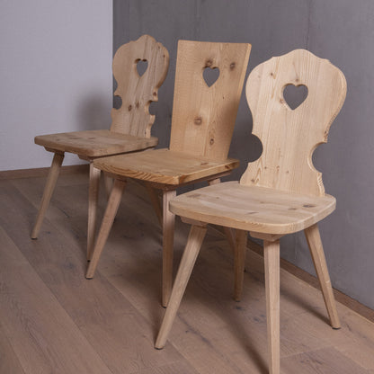 Landhausstuhl aus Zirbenholz 'Alpine Seat' - Füße in Buche - Country Style