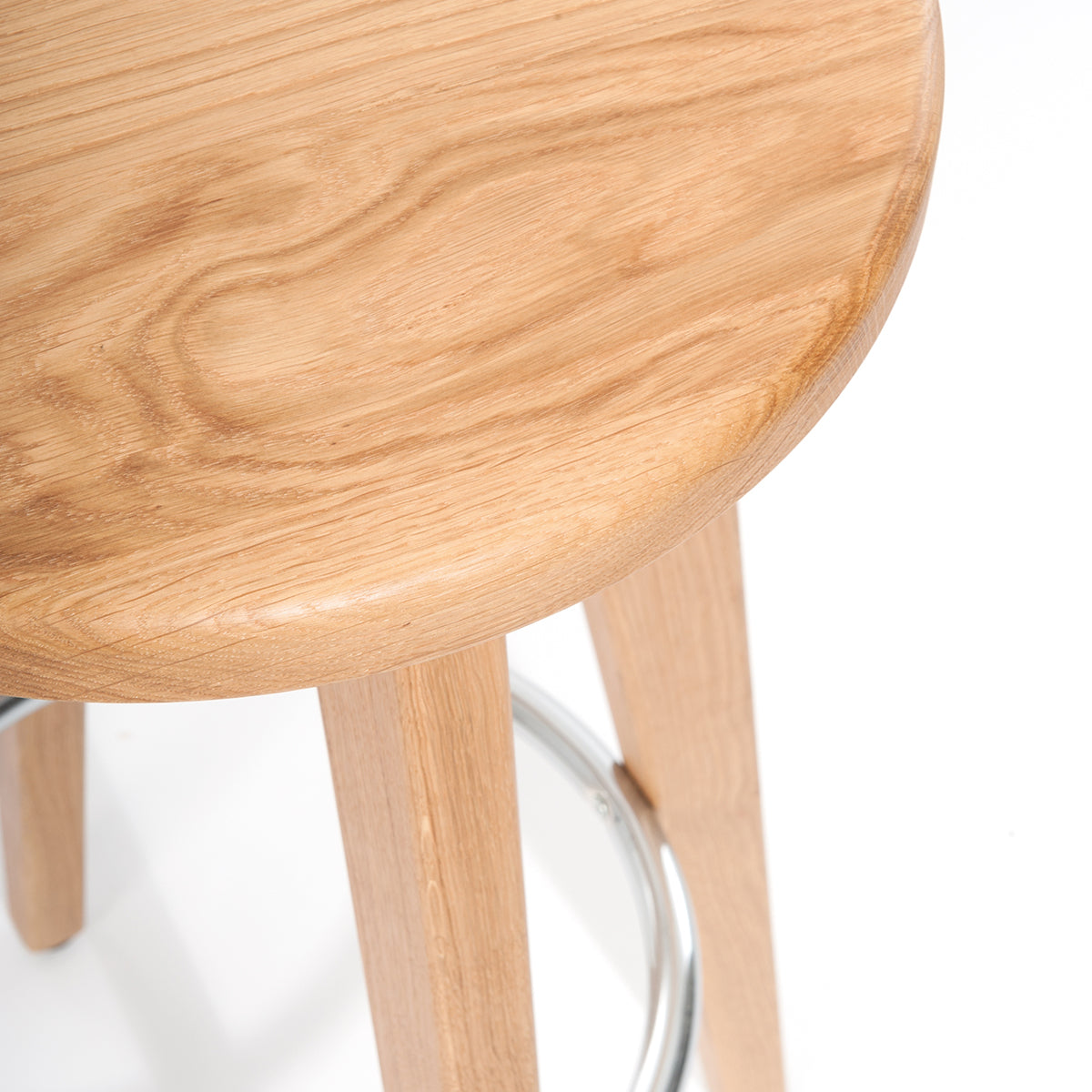 Massivholz Barhocker 'Allrounder' | DM 45 x H 79 cm | Buche lackiert | Fußring verchromt