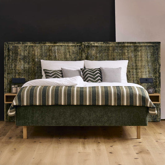 Schlafsystem Bett GrandLuxe | 200 x 180 cm |  elektrisch | Wendematratze | HygeinePlus Topper | Stoff grün