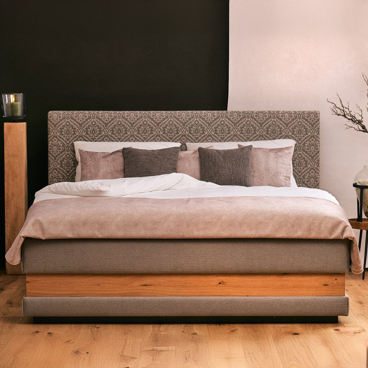 Schlafsystem Bett ClassicAlpine | 200 x 180 cm |  elektrisch | Wendematratze | Rosshaar Topper | Stoff weiß/taupe