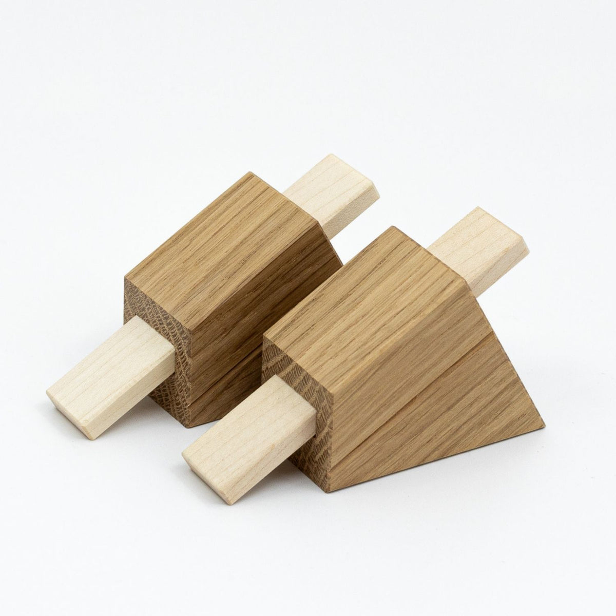 Wandhaken 'Vielfalt' | 2er-Set | Eiche, Ahorn | inkl. Magnet | B 3 x T 4,5 x H 8,9 cm | Made in Germany
