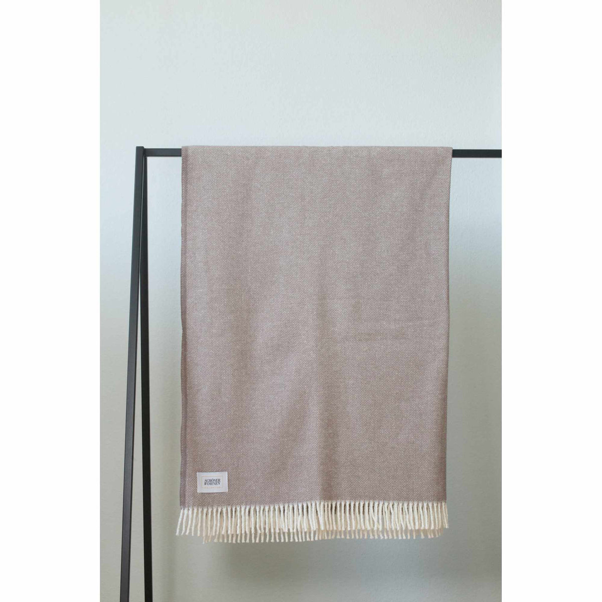 Kuscheldecke 'Relax' | 140x200 cm | BW und PA | Mittelgrau |  waschbar