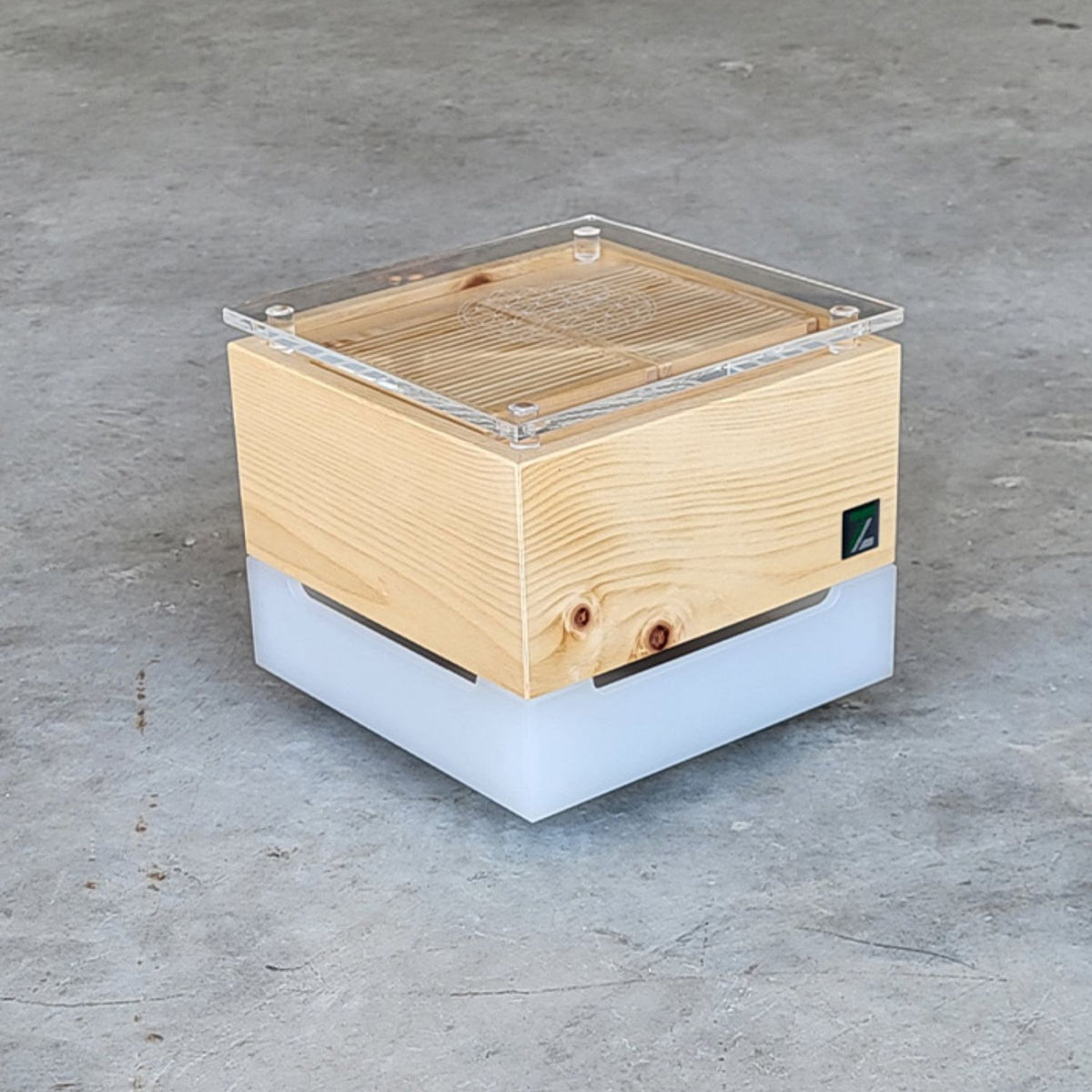 Zirbenlüfter ‘Kubus Junior’ | 15 m² | Ventilator | Lichtfarben wählbar