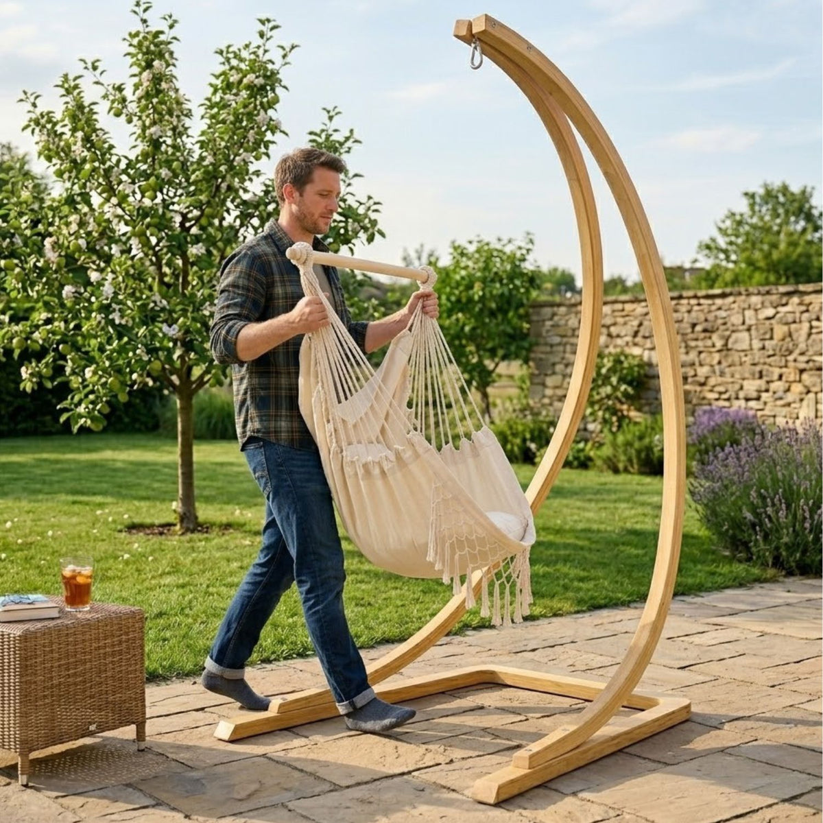 Hängesesselgestell 'Chill out' | aus 100% Eschenholz | Handwerksqualität aus Österreich esche_hellbraun_lasiert 220x110x125