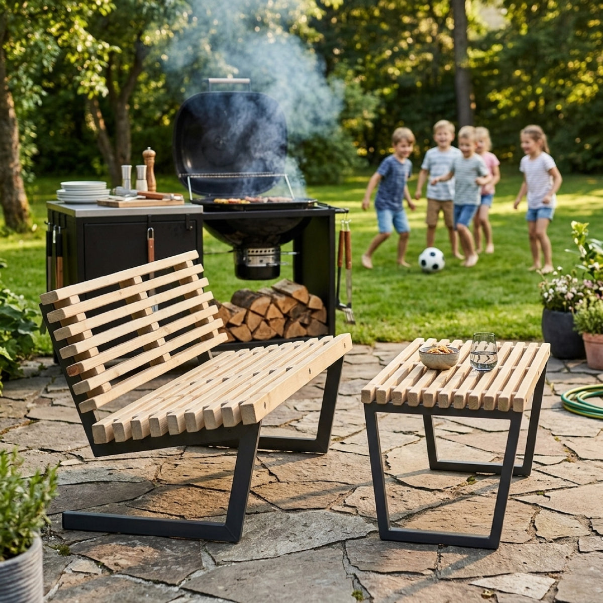 Gartentisch ‘Siesta’ | Holz / Metall | Treibholzfarbe / Schwarz | 138x74,5x72 cm