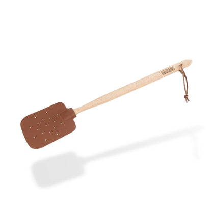 Fliegenklatsche 'Urlaub am Bauernhof' | veganes Kunstleder | Holzgriff | 10 x 45 cm
