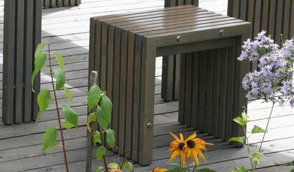 Hochwertiger Hocker aus Akazie 'Green' akazie_roh 48x35x46 mit_rueckenlehne