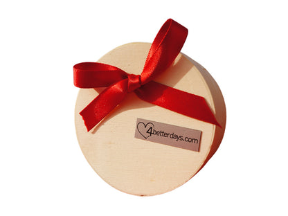 Elegante Zirbenholzkette mit echtem Edelweiss - 'White Beauty'