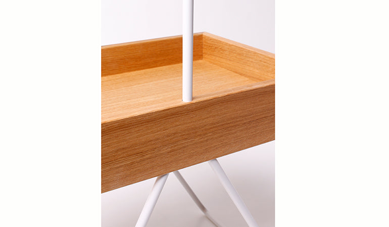 Beistelltisch Emil | L 49 x B 34 x H 72 cm | Eiche geölt | mit Tragegriff