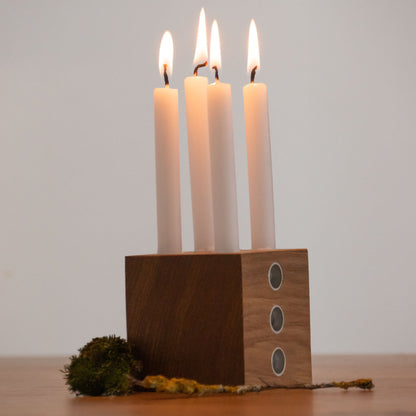 Kerzenwürfel 'Advent und mehr' | 7 x 7 x 7 cm | Eiche hell geölt | inkl.10 Christbaumkerzen weiß